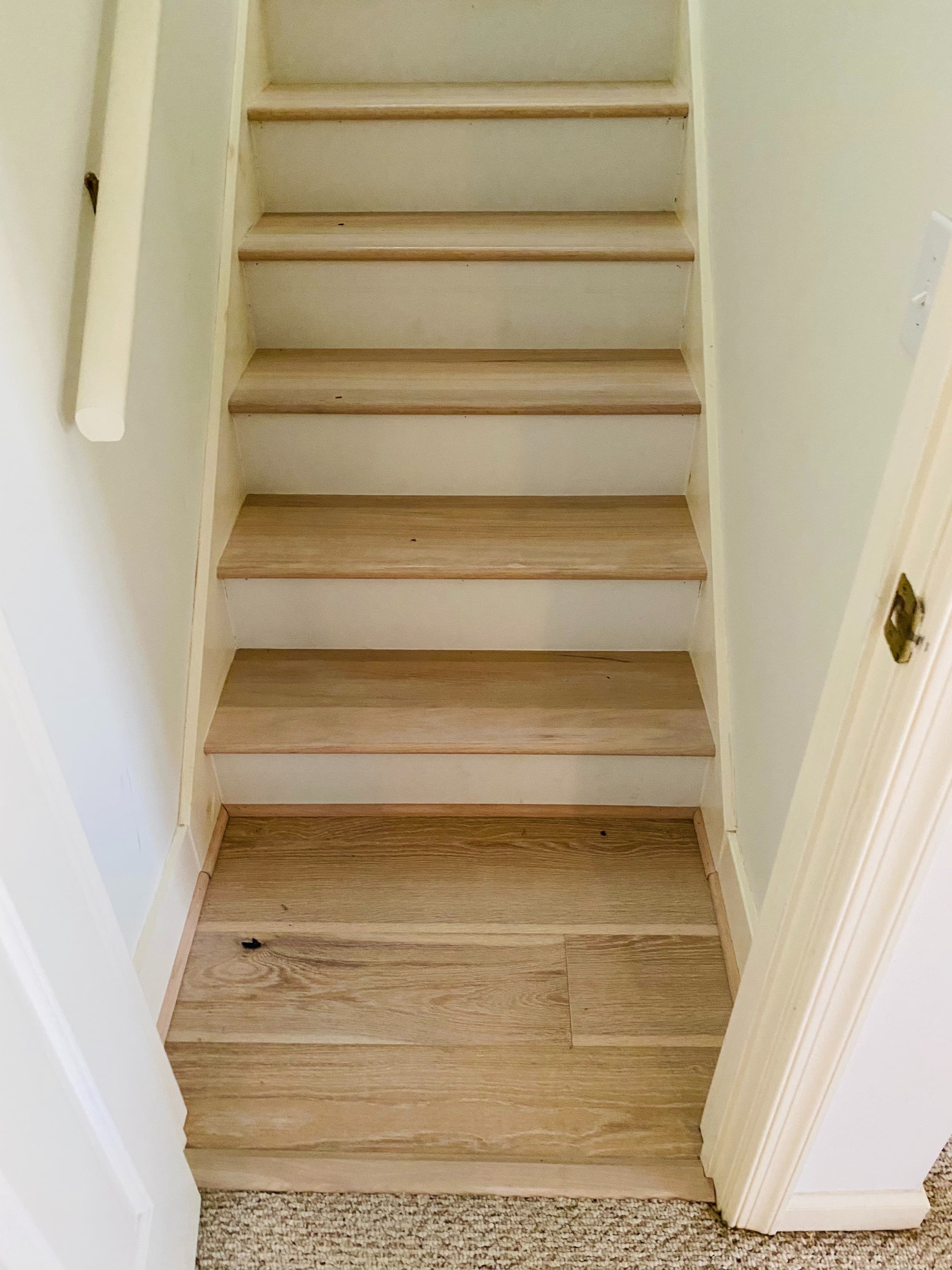Stairs laminate flooring | Carpetland USA of Virginia