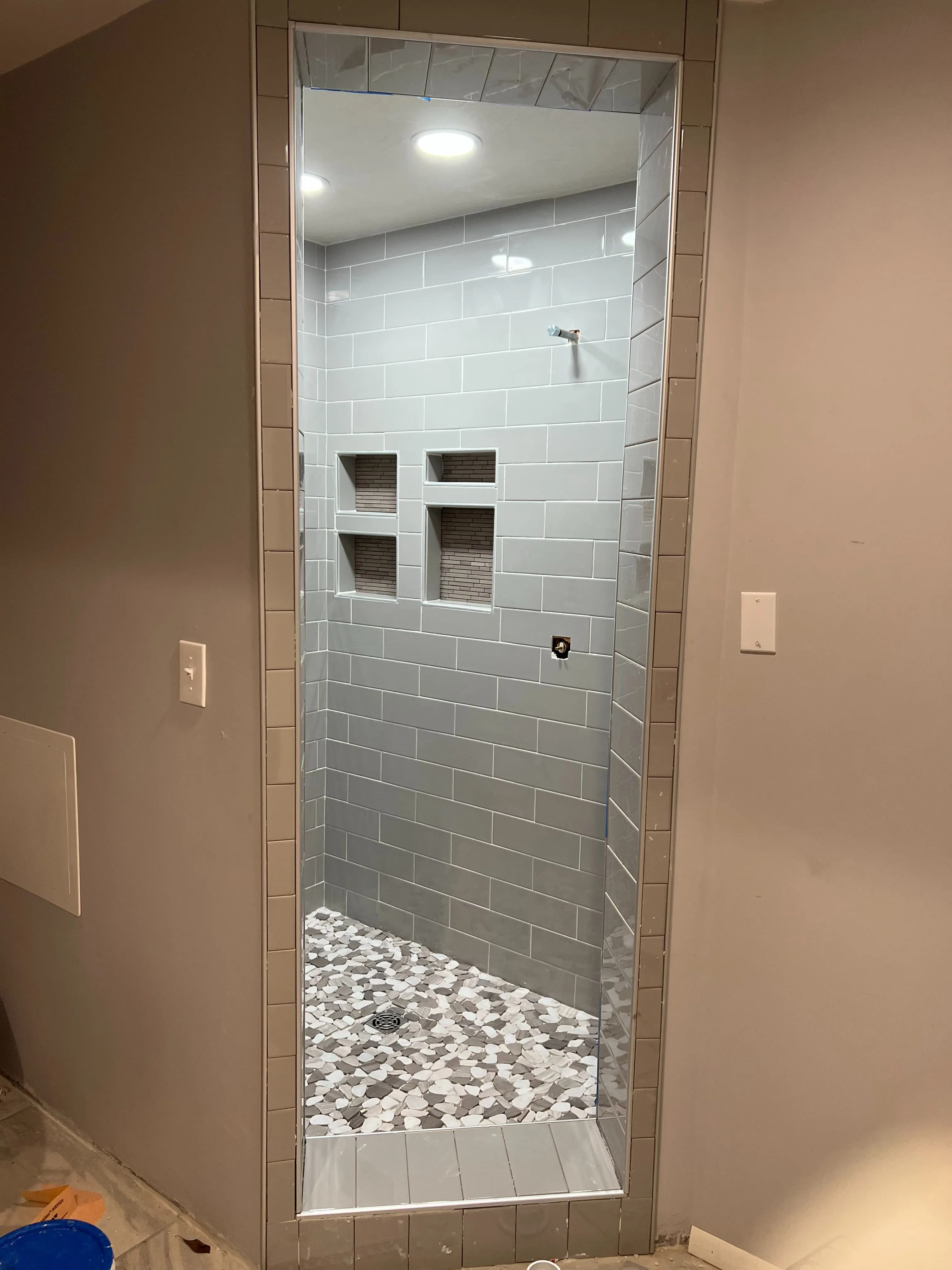 Bathroom tile Bathroom tile | Carpetland USA of Virginia
